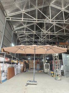 Dù đứng tâm 3 mái (3 đỉnh) che nắng mưa ngoài trời