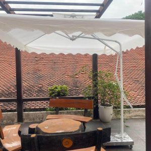 Thay bạt áo dù che nắng lệch tâm vuông 2,5m ở tphcm