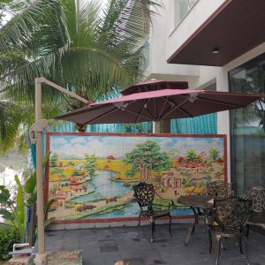 Dù lệch tâm tròn 3m xoay 360 độ màu đỏ che sân vườn
