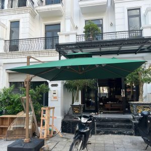 Dù lệch tâm vuông 3m xoay 360 độ màu xanh che nắng quán cafe