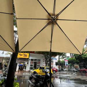 Thay bạt áo dù quán cafe ở Quảng Nam