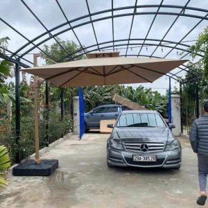 Dù lệch tâm vuông 3m xoay 360 độ màu be che nắng ô tô