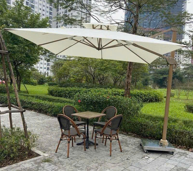 Dù lệch tâm vuông 3m xoay 360 độ màu trắng Dù lệch tâm vuông 3m xoay 360 độ màu trắng