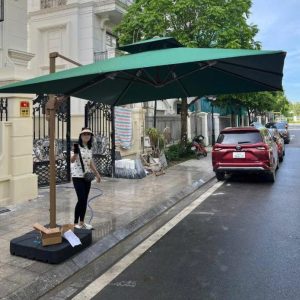 Dù lệch tâm vuông 3m xoay 360 độ màu xanh