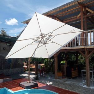 Dù lệch tâm vuông 3m xoay 360 độ màu trắng che hồ bơi